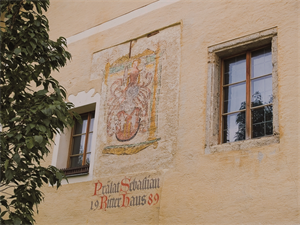 Wandbild 'Prälat Sebastian Ritter Haus'